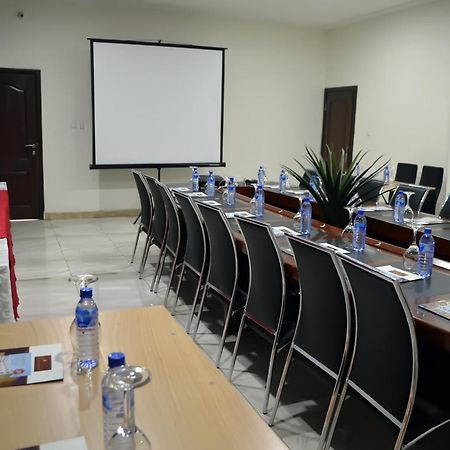 De Santos Hotel Agege Bagian luar foto