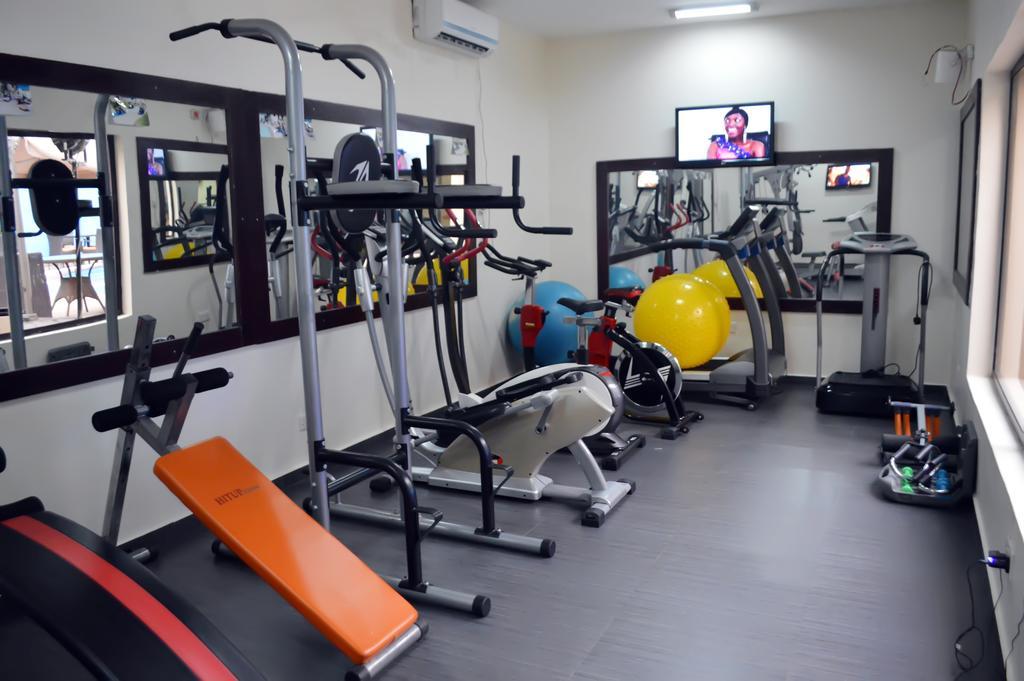 De Santos Hotel Agege Bagian luar foto