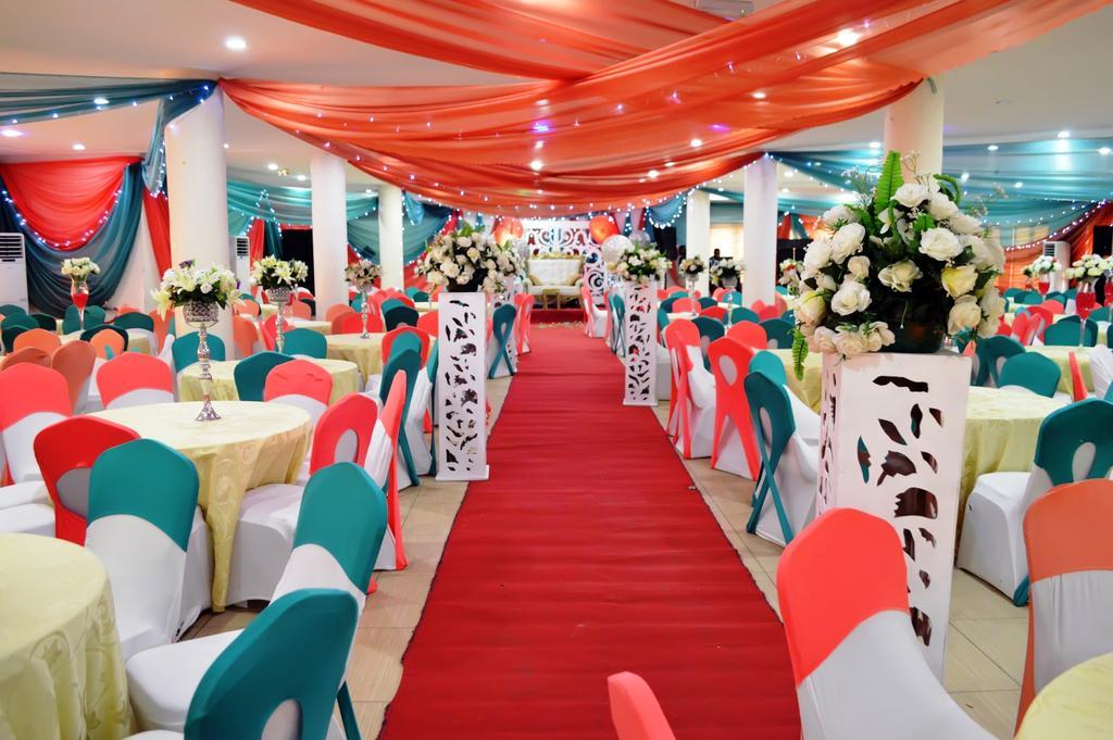 De Santos Hotel Agege Bagian luar foto