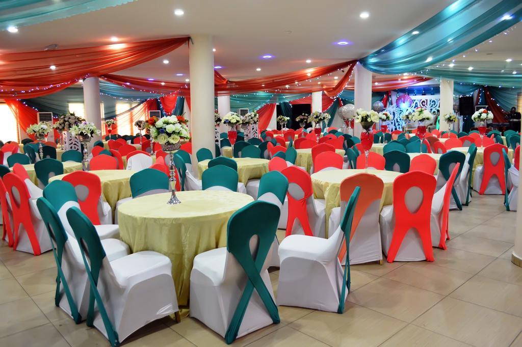 De Santos Hotel Agege Bagian luar foto