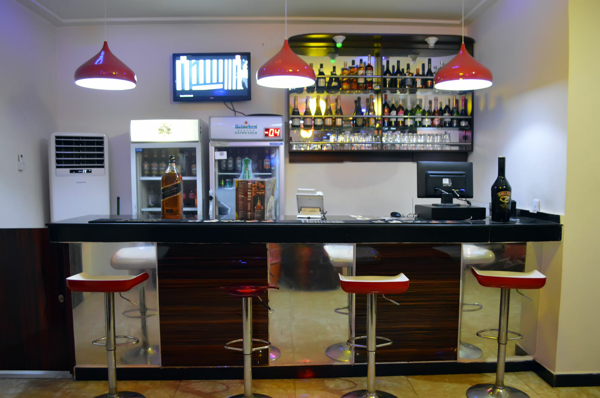 De Santos Hotel Agege Bagian luar foto